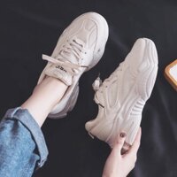 Giày sneaker trắng