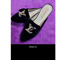 giày sục nữ thiết kế chữ VL