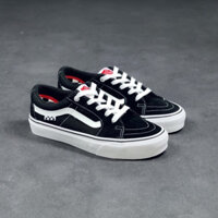 Giày thể thao cổ điển Vans sk8-low Pro màu đen và trắng