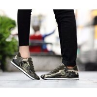 Giày thể thao đôi Nữ Nam rằn ri