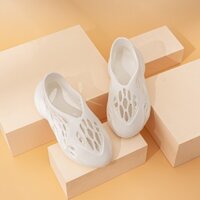 Giày thể thao nhựa YZ đi mưa , biển , du lịch êm chân cho bé và ba mẹ . T05