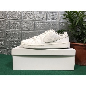 Giày thể thao Nike Court Royale
