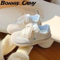 Giày thể thao nữ cổ thấp thời trang và bền bỉ Bonnie Cathy có tông màu xanh - Đế cao su, đóng dây buộc, màu be