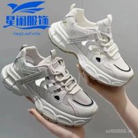Giày thể thao nữ lưới thoáng khí mới, mũi kín, giày bố mùa thu 2025, dép sandal