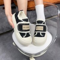 Giày Thể Thao Nữ Quai Dán Viền Tua Rua Chất Xịn Êm Chân