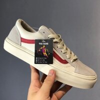 Giày Thể Thao Sneaker  trắng sọc đỏ . .