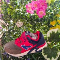 Giày thể thao trẻ em new balance