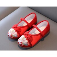 Giày thêu hoa ( hài thêu hoa) cho bé gái diện noel tết cùng đầm áo dài