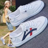Giày Trắng Nhỏ Nữ Sinh 2025 Xuân Hè Mới Phù Hợp Với Giày Lưới Bằng Thường Ngày Phiên Bản Hàn Quốc Giày Lười Nữ Giày Thể Thao Nông Miệng