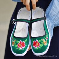 Giày vải thêu nữ Bắc Kinh cổ điển, đế mềm, màu xanh lá cây, thủ công, giày vải nguyên chất cho phụ nữ