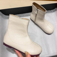 Giày ZHUXIA.Girls. Giày bốt đế phẳng thiết kế dây kéo đầu tròn mới mùa đông. Giày bốt thời trang thoải mái, mềm mại, chống trượt với một bàn đạp