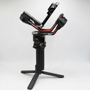 Gimbal chống rung cho máy ảnh DJI Ronin S