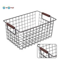 Giỏ đựng đồ sắt rèn Nhật Bản Đồ ăn nhẹ phòng tắm đơn giản Người tổ chức Giá đỡ sách Nhà bếp Đồ lặt vặt Hộp đựng