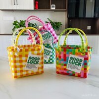 Giỏ nhựa dệt bán buôn, giỏ rau, giỏ quà, giỏ cầm tay, túi đi biển, túi mua sắm nhỏ vuông