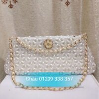 Giỏ xách hạt cườm cách điệu màu trắng sang trọng