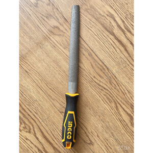 Giũa gỗ bán nguyệt 200mm Ingco HWHF088