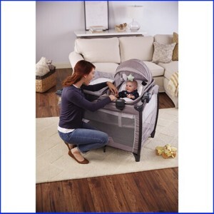 Giường cũi Graco Portable Napper and Changer Day2Dream BS Layne