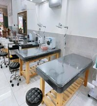 giường gỗ massage màu gỗ