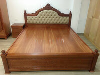 Giường ngủ đẹp bọc nệm mẫu nữ hoàng gỗ sồi - 1m6x2m
