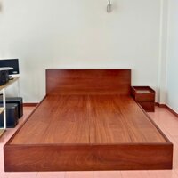 Giường Ngủ Gỗ Cao Su Ghép Phủ Xoan Đào Giá Tốt