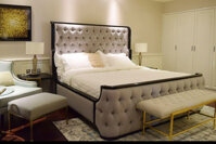 Giường ngủ hoàng gia bọc vải mã 46