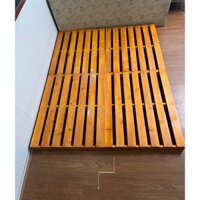 Giường Pallet gỗ sơn bóng chống ẩm cao cấp chân (cao 10cm)