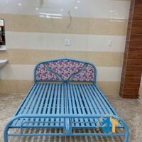 Giường sắt 1m6 x 2m bảo hành 1 năm