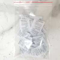 Gói hút ẩm bán lẻ theo gói - Loại 2g Silica Gel - Hạt chuyên hút ẩm quần áo, giày dép, máy ảnh,.... - 10 gói 2g