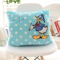 Gối kèm chăn 3 in 1 hình vịt donald