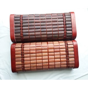 Gối ngủ mát xa gỗ trắc tự nhiên