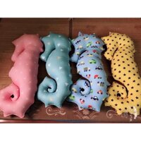 Gối ôm cá ngựa cho bé