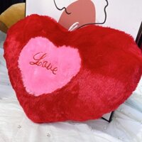 Gối ôm hình trái tim đỏ thêu họa tiết chữ LOVE dễ thương