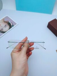 Gọng kính cận Casio titanium mạ vàng 18k V632