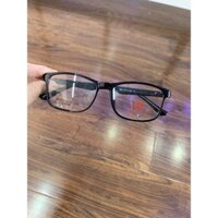 Gọng kính cận mắt vuông hơi bầu nhẹ kiểu đángdown giản dễ lên mặt