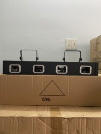 GTP ĐÈN LASER QUÉT TIA 4 CỬA 7 MÀU - THÍCH HỢP DÙNG TRONG SÂN KHẤU CHUYÊN NGHIỆP , QUÁN BAR.