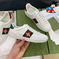 Gucci Giày Trắng Cặp Đôi Da Thật Chính Hãng Thể Thao Ngôi Sao Thường Ngày Cùng Phong Cách Giày Thể Thao Phù Hợp Với Nam Nữ Thêu Thời Trang Ong Nhỏ Giày Nam