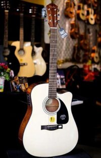 Guitar Fender CD-60CE