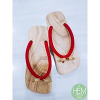 Guốc gỗ Nhật/Geta màu gỗ tự nhiên quai nhung đỏ kết hạt 2 phân/4 phân