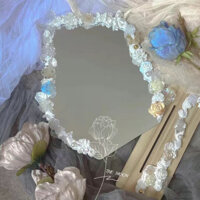 Gương trang điểm acrylic hình dạng cong không đều để bàn, gương trang điểm phối hoa dễ thương cho sinh viên