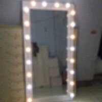 Gương trang điểm gương cắt tóc