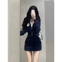 (HÀNG ĐẶT TRƯỚC)áo khoác form ngắn và chân váy phong cách thể thao