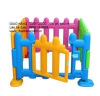 Hàng rào nhựa cho bé vận động, chơi đùa an toàn