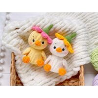 (Hàng sẵn) Móc khóa Vịt đội hoa cute handmade, móc khóa len handmade, móc khóa balo,xe máy, móc khóa dễ thương