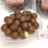 Hạt Macca Úc nứt vỏ gói 500g