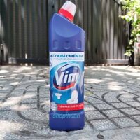 [HCM] Chai tẩy rửa bồn cầu nhà tắm Vim 900ml