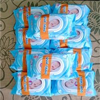 HCM 👑 Combo 10 gói khăn giấy ướt Bobby không mùi 100 tờ / Caryn 100 tờ hàng tách khuyến mãi  ( hsd : 2027 )