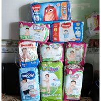 HCM 👑 GIẢM GIÁ SỐC👉 Tã / Bỉm quần Huggies - Bobby - Moony - BabyLove - Molfix : M42+4 / L38+4 / XL32 / NB-S74 / XXL26