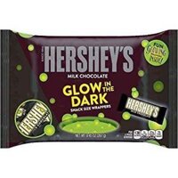 Hershey’s Chocolate Glow in the Dark Snack Size