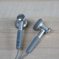 Hghj Nhật Bản Chính Hãng Toshiba gigabeat Earbuds Hàng Có Hàng Có Hàng Có Tai Nghe PK Sáng Tạo Iwa Chỉnh Adapter mp3 Tai Nghe Cũ