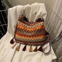 *High-looking ethnic style crossbody bag for women 2024 new trendy versatile wide shoulder strap shoulder bag tassel bu